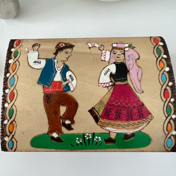 Home Storage & Organization Jewelry Box - Picture 1 of 5